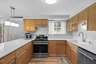 907 Neil Creek Rd, Ashland, OR 97520 - Photo 14