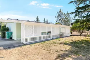 221 Deer Park Ln, Shady Cove, OR 97539 - Photo 26