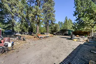 19539 River Woods Dr, Bend, OR 97702 - Photo 12