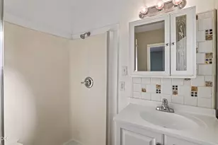 202 Pleasant View Rd, Talent, OR 97540 - Photo 20