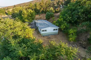 202 Pleasant View Rd, Talent, OR 97540 - Photo 62