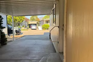2252 Table Rock Rd, Medford, OR 97501 - Photo 8