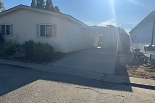 2252 Table Rock Rd, Medford, OR 97501 - Photo 1