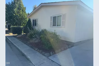 2252 Table Rock Road #SPC 121, Medford, OR 97501 - Photo 2