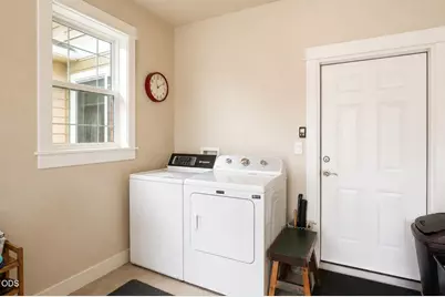 546 Blue Moon Drive, Central Point, OR 97502 - Photo 18