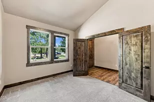 17035 Glendale Rd, Bend, OR 97707 - Photo 6