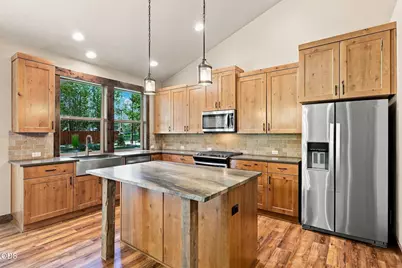 17035 Glendale Road, Bend, OR 97707 - Photo 10