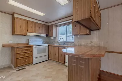 3431 S Pacific Highway #SPC 147, Medford, OR 97501 - Photo 12