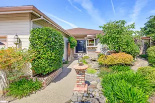 3245 Chandler Egan Dr, Medford, OR 97504 - Photo 1