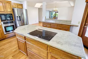3245 Chandler Egan Dr, Medford, OR 97504 - Photo 12