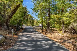 850 Riverbanks Rd, Grants Pass, OR 97527 - Photo 2