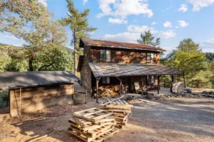 1500 Holton Creek Rd, Kerby, OR 97531 - Photo 4