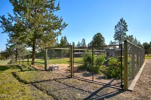 6105 NW Kingwood Ave, Redmond, OR 97756 - Photo 76