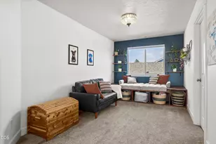 21134 SE Kayla Ct, Bend, OR 97702 - Photo 16