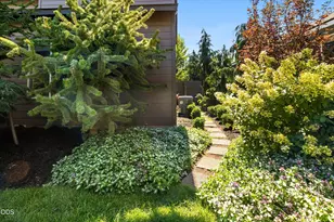 21134 SE Kayla Ct, Bend, OR 97702 - Photo 32