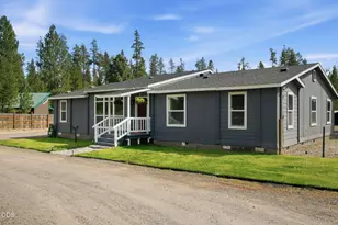 52618 Rainbow Dr, La Pine, OR 97739 - Photo 2