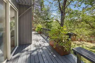 152 Strawberry Ln, Ashland, OR 97520 - Photo 46