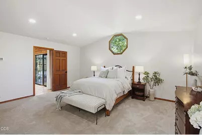 1027 NW Hawthorne Avenue, Grants Pass, OR 97526 - Photo 18
