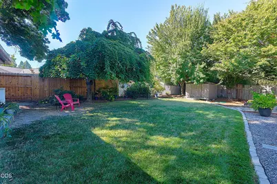 1870 Meadow Glen, Grants Pass, OR 97527 - Photo 34