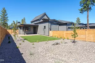 3333 NW Leavitt Ln, Bend, OR 97703 - Photo 44