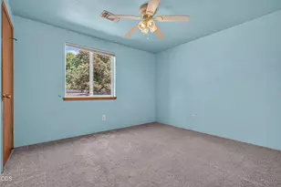 1011 Coachman Dr, Central Point, OR 97502 - Photo 12