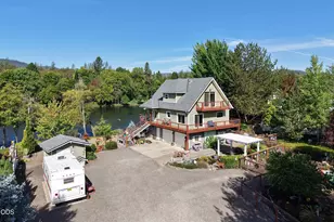 20551 Hwy 62, Shady Cove, OR 97539 - Photo 1