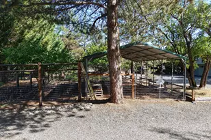 20551 Hwy 62, Shady Cove, OR 97539 - Photo 48