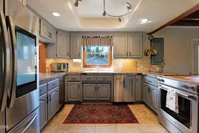 20551 Highway 62, Shady Cove, OR 97539 - Photo 12