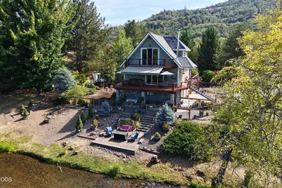 20551 Highway 62, Shady Cove, OR 97539 - Photo 78