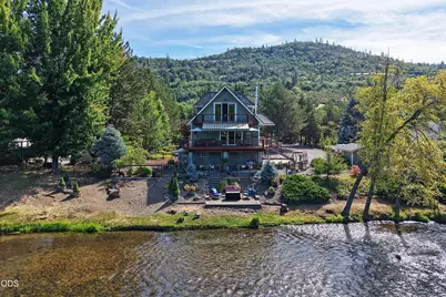 20551 Highway 62, Shady Cove, OR 97539 - Photo 2