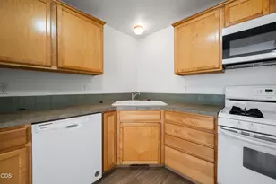 970 SE Kierra Pl, Madras, OR 97741 - Photo 12