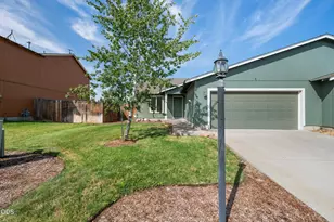 970 SE Kierra Pl, Madras, OR 97741 - Photo 2
