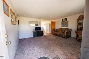 2941 Sylvia Rd, Medford, OR 97502 - Photo 2