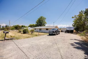 2941 Sylvia Rd, Medford, OR 97502 - Photo 34