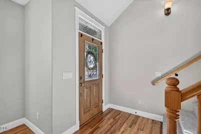 1240 Stonegate Drive, Medford, OR 97504 - Photo 4