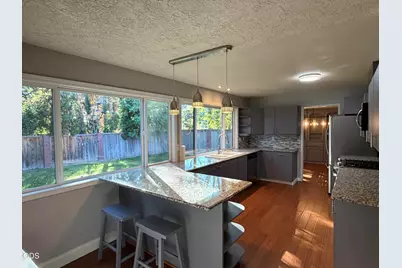 441 Silverado Circle, Medford, OR 97504 - Photo 8