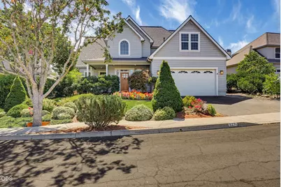 527 Sutton Place, Ashland, OR 97520 - Photo 36