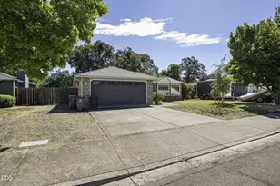917 Rebecca Dr, Phoenix, OR 97535 - Photo 22