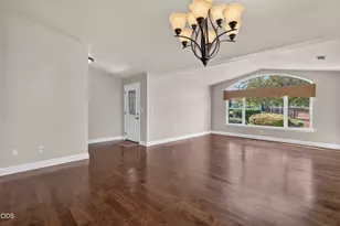 932 SW Princess Cir, Grants Pass, OR 97527 - Photo 12