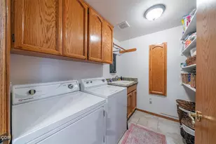 171 Shaniko Ct, Medford, OR 97504 - Photo 26