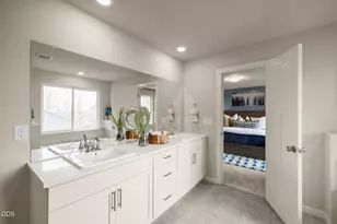 63106 NE Henningsen Pl, Bend, OR 97701 - Photo 4