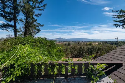 2569 Old Stage Road, Medford, OR 97502 - Photo 38