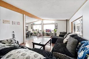 3555 S Pacific Hwy, Medford, OR 97501 - Photo 2