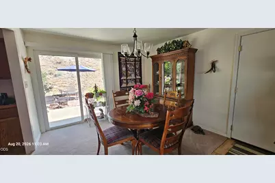 10065 Westbrook Drive, Klamath Falls, OR 97603 - Photo 4
