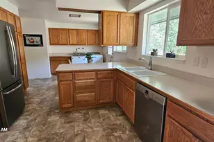 10065 Westbrook Dr, Klamath Falls, OR 97603 - Photo 22