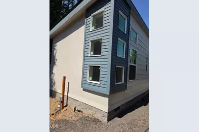 21298 NE Butler Market Road # 1, Bend, OR 97701 - Photo 2