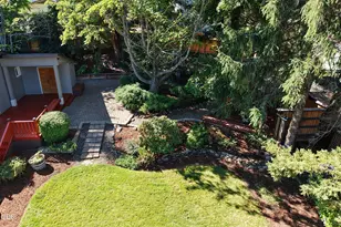 76 Monterey Dr, Medford, OR 97504 - Photo 10
