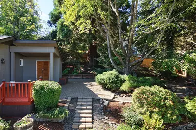 76 Monterey Drive, Medford, OR 97504 - Photo 8
