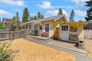 942 NW Delaware Ave, Bend, OR 97703 - Photo 12