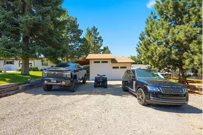 63825 Scenic Drive, Bend, OR 97703 - Photo 40